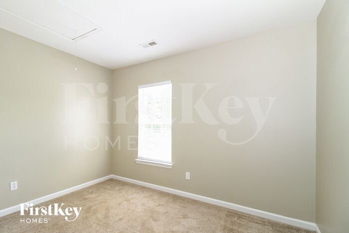 Building Photo - 3531 Thornaby Cir