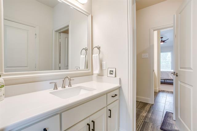 Building Photo - 2857 Greenridge Dr