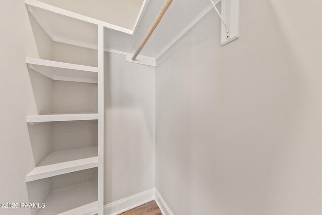 Building Photo - 113 Firethorn Dr