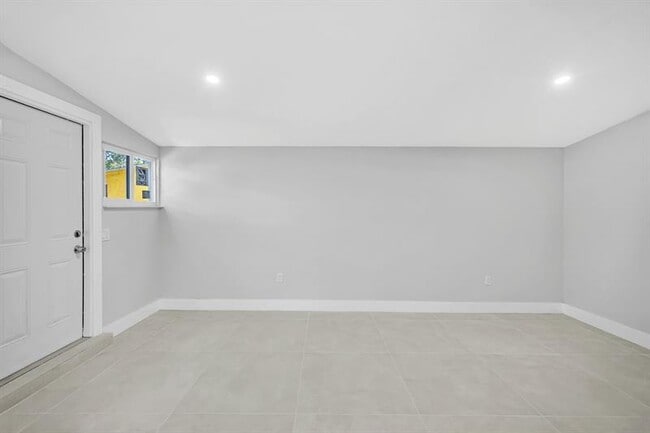 Building Photo - 5680 NE 7th Terrace
