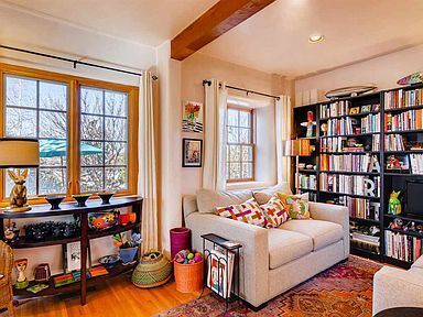 Building Photo - Beautiful 2 bed and 1 bath unique downtown Santa Fe