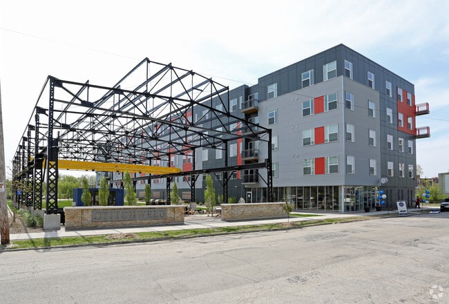 Building Photo - Stitchweld