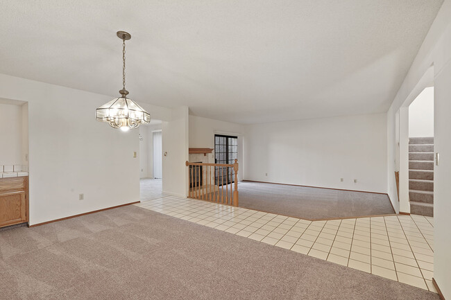 Building Photo - 566 La Corso Dr