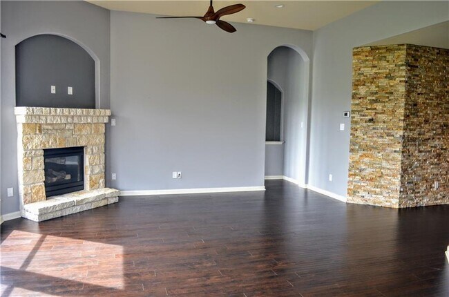 Building Photo - 117 Calima Cove