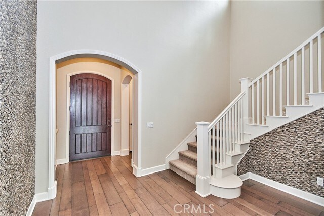 Building Photo - 116 Bridle Path