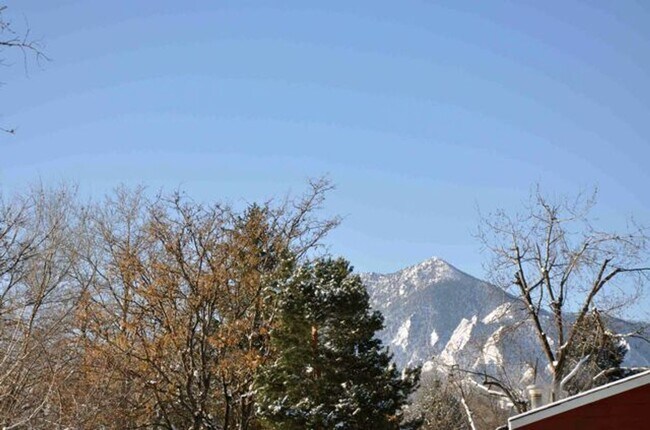 Building Photo - 4295 Eaton Ct