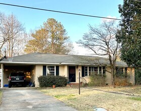 Building Photo - Opelika Home for Rent in August!