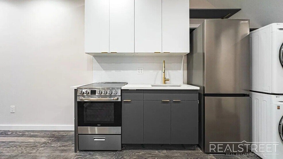 Building Photo - Beadel Street