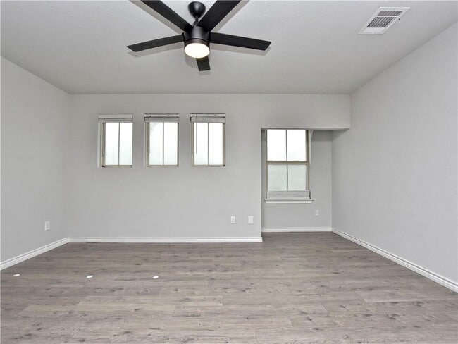 Building Photo - 1756 Yaupon Grove Ln