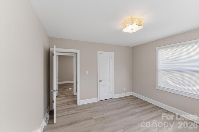 Building Photo - 2405 Greenland Ave