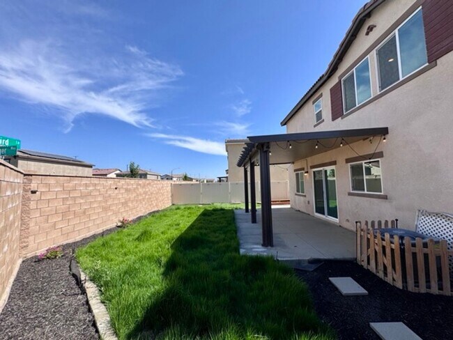 Building Photo - Newly built 4 bedroom Winchester home for ...
