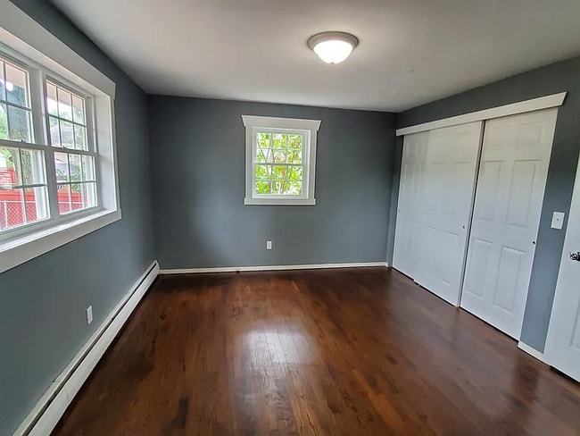 Building Photo - charming single-family home