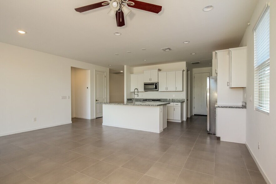 Building Photo - 5626 W Notch Hill Rd