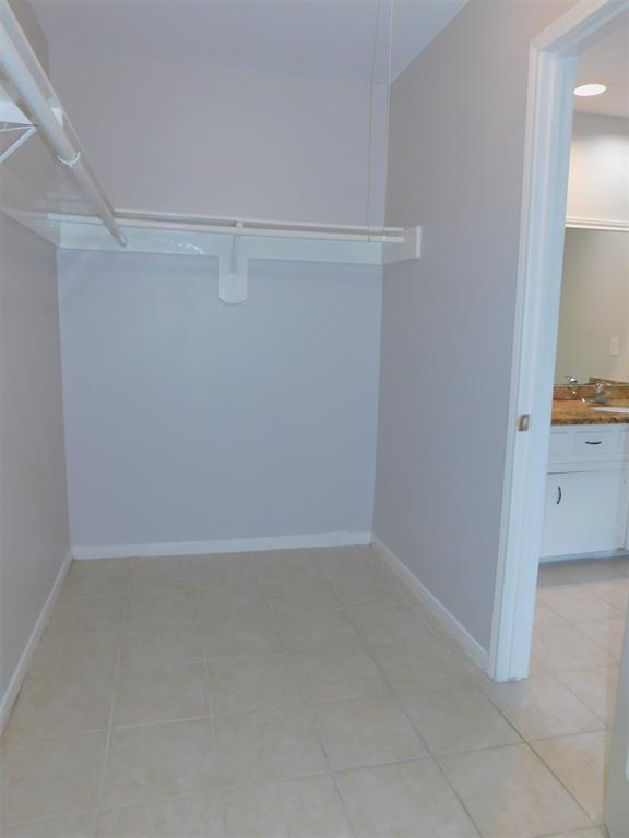 Building Photo - 11430 Sagemeadow Ln