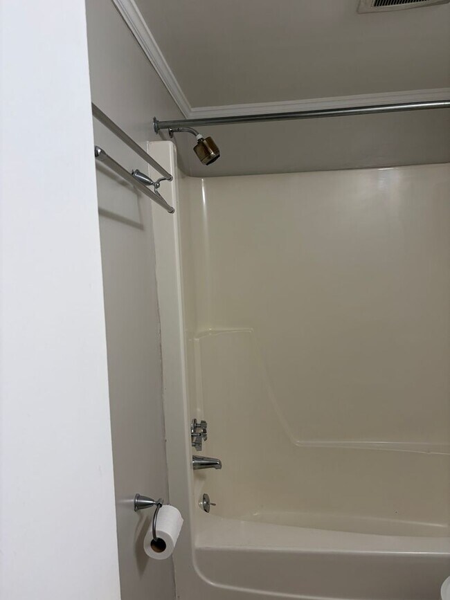 Building Photo - REMODELED NW RALEIGH 3 BEDROOM CONDO IN MARTINIQUE--SWIMMING POOL- UPDATED PRIMARY BATHROOM