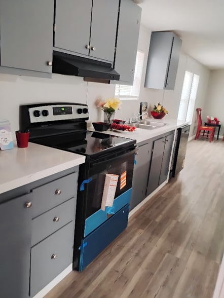 Building Photo - 138 Rainbow Dr