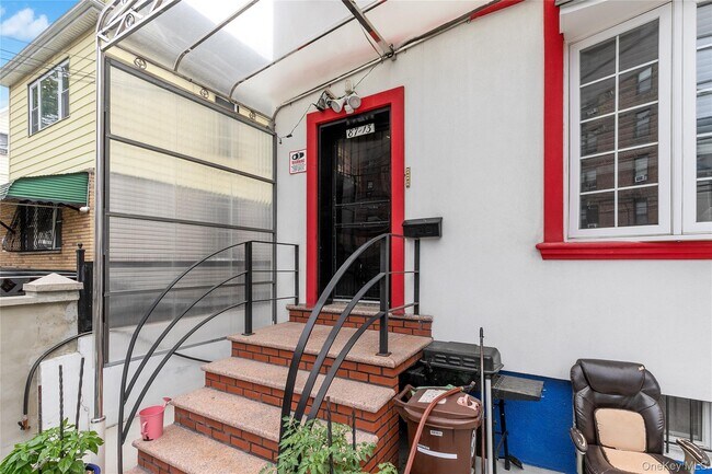 Building Photo - 87-13 135th St
