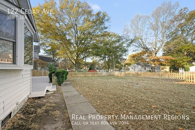 Building Photo - 122 Cedar Ave