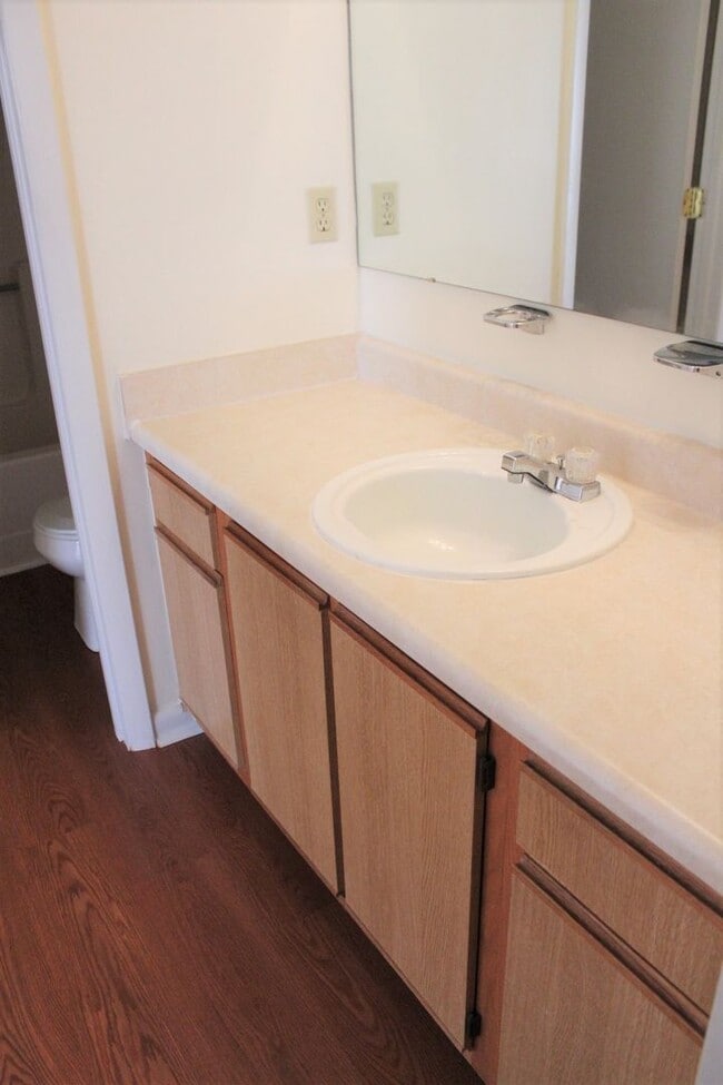 Building Photo - Newton Place