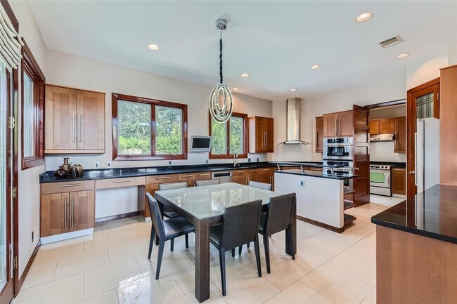 Building Photo - 14614 Mansfield Dam Ct