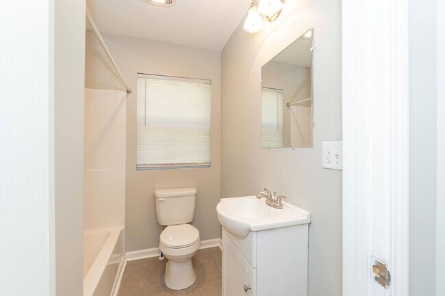 Building Photo - Mason Street