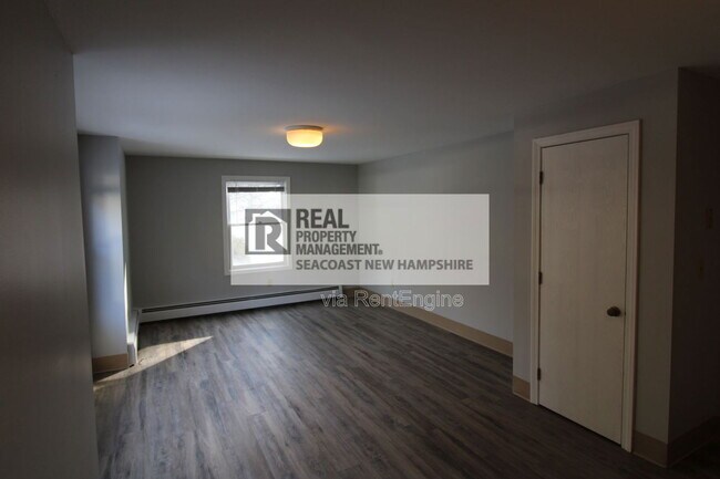 Building Photo - 21 Ellison Dr