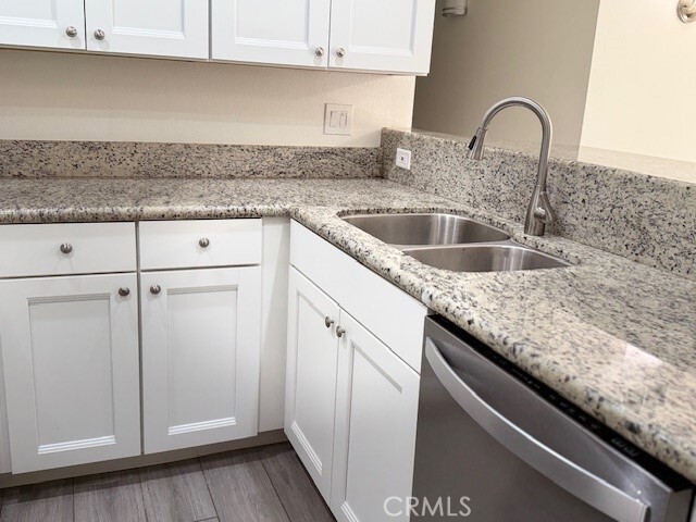 Building Photo - 45225 Sunset Ln