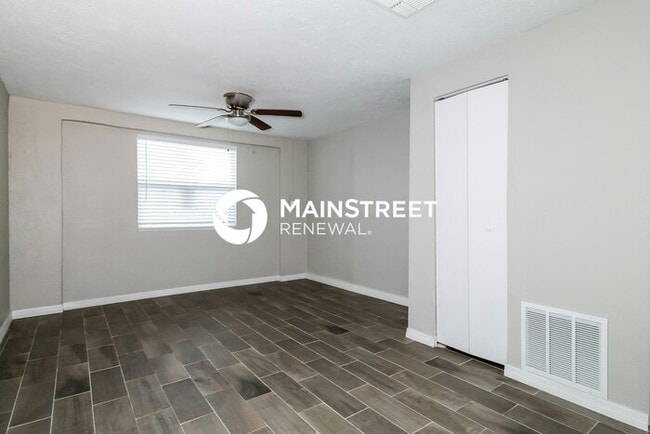 Building Photo - 3 Bedroom Pet-Friendly Home in Port Richey, FL with Main Street Renewal