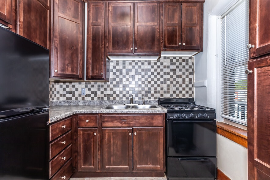 Building Photo - Zick Apartments