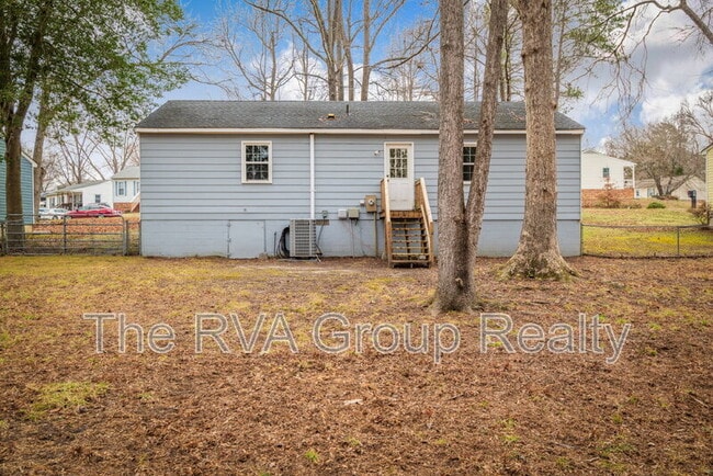 Building Photo - 8907 Huntingcreek Terrace