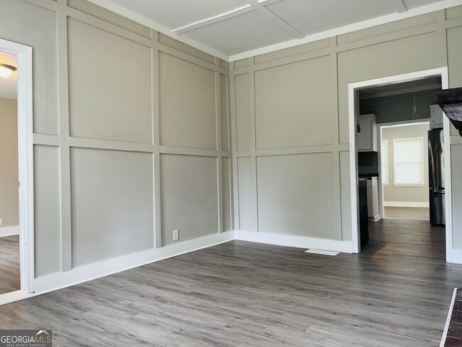 Building Photo - 608 Askew Ave