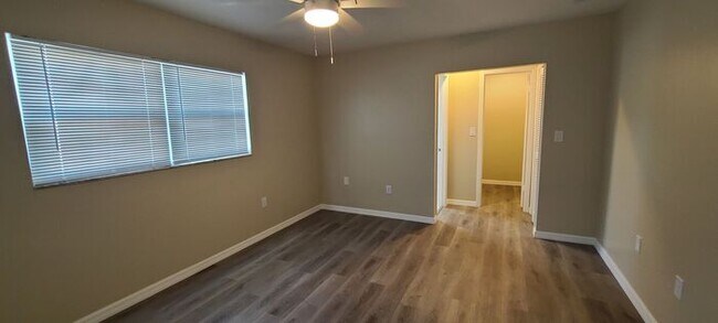 Building Photo - Beautifully Remodeled Home in Poinciana area