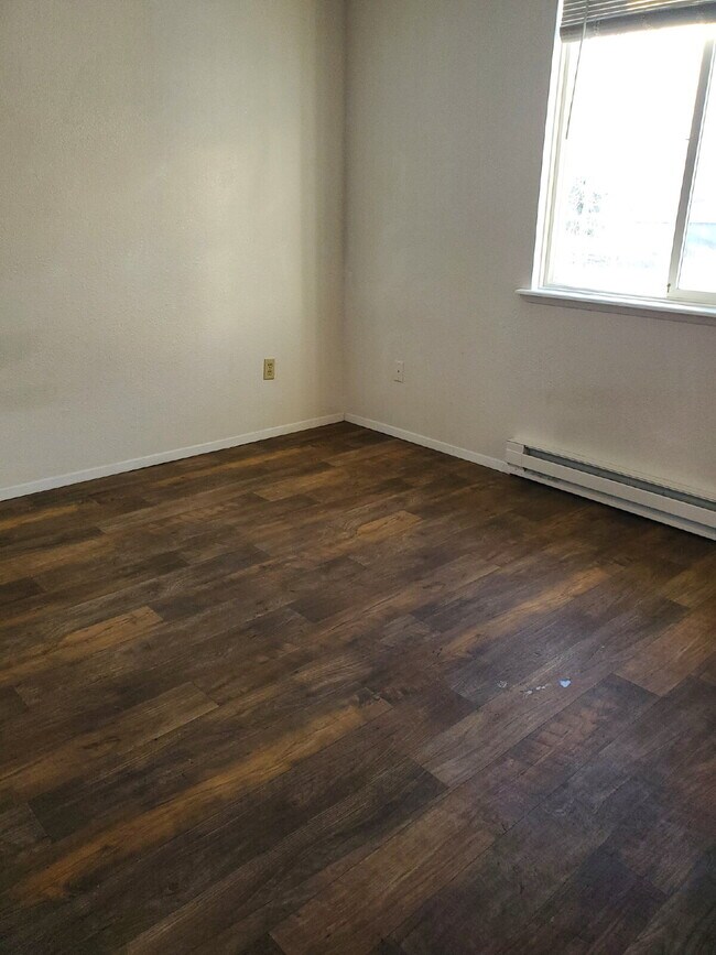 Building Photo - 2 bedroom apartment in Kalispell