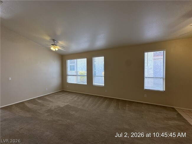 Building Photo - 122 McLaren St