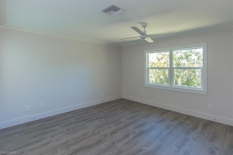 Building Photo - 1219 Solana Rd