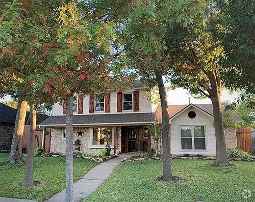 Building Photo - 1718 Clarendon Dr