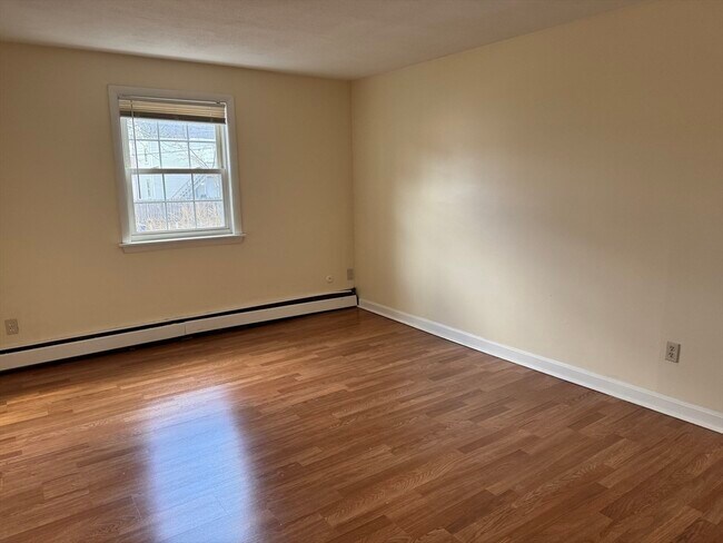 Building Photo - 23 North Ave