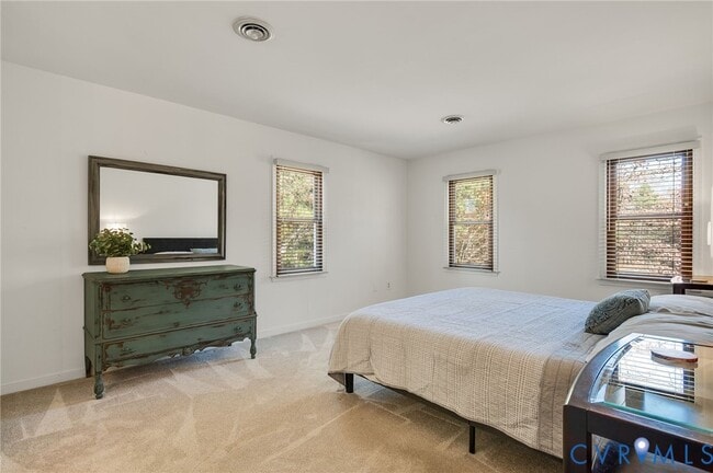 Building Photo - 9621 Peppertree Dr