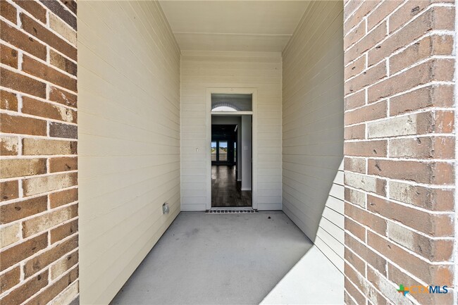 Building Photo - 2265 Wooster St