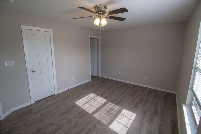 Building Photo - 1401 Bodie Dr