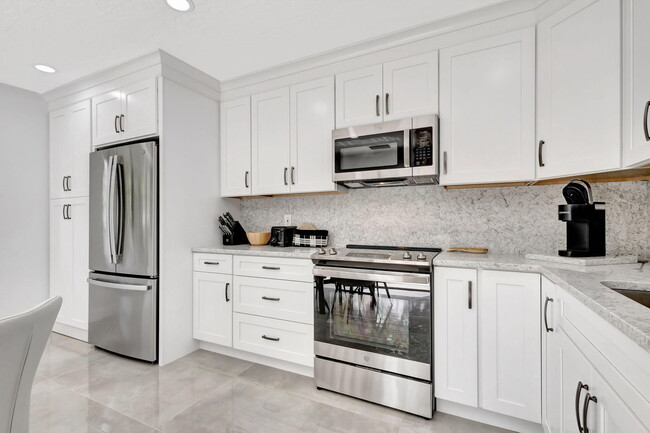 Building Photo - 355 Prestwick Cir