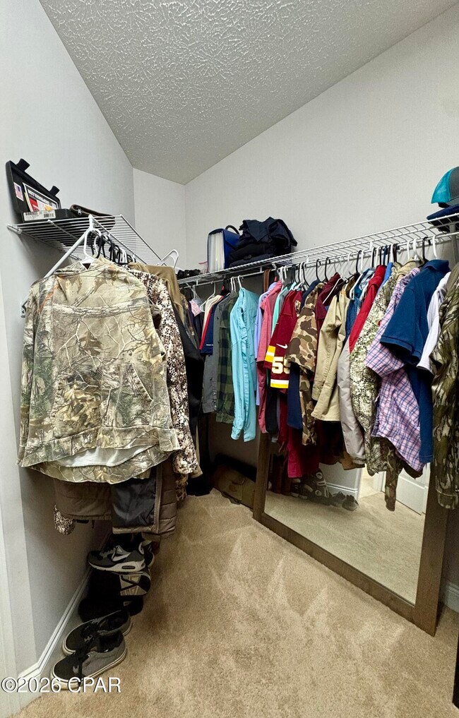 Building Photo - 801 W 17th St