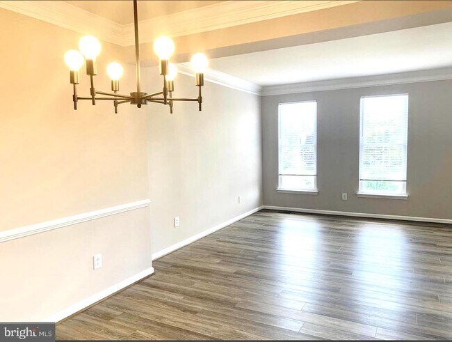Building Photo - 25937 Kirkwood Square