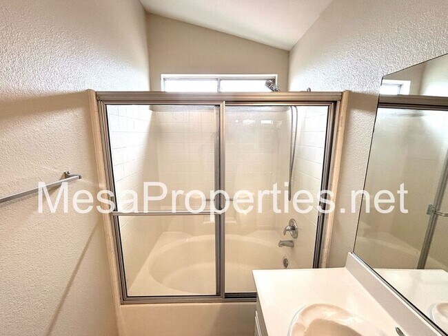 Building Photo - 15261 San Jose Dr