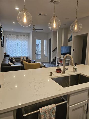 Building Photo - 6004 Hudson St