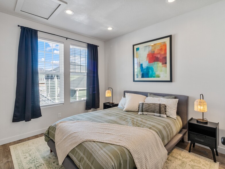 Building Photo - 11393 S Watercourse Rd