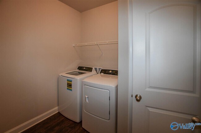 Building Photo - 257 Caudle Dr