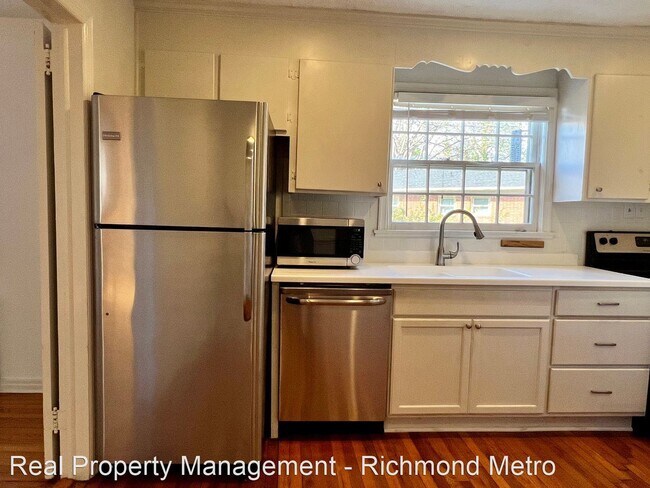 Building Photo - 3 br, 1.5 bath House - 6202 Dustin Drive