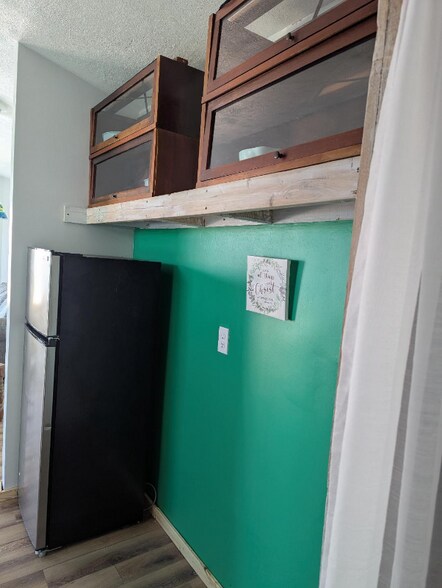 Building Photo - 4450 Pine Island Rd