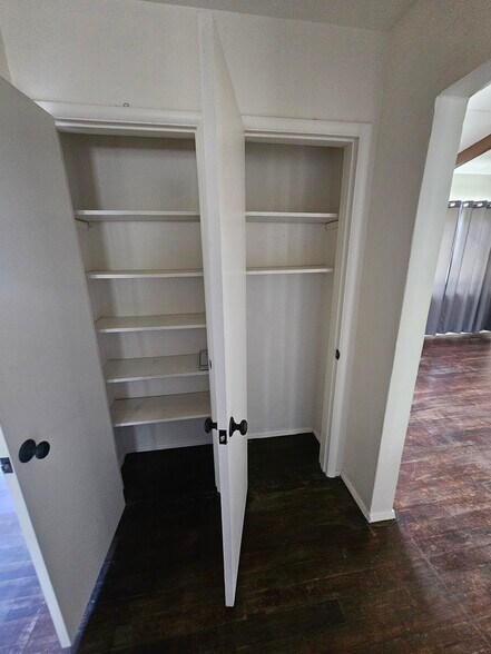 Building Photo - 228 W E St